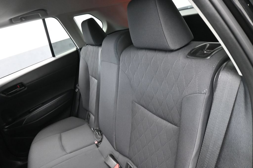 Used 2022 Toyota Corolla Cross LE w/ Moonroof Package FWD image 28