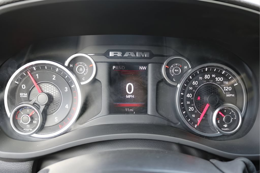 New 2026 RAM 2500 Tradesman AWD/4WD image 25