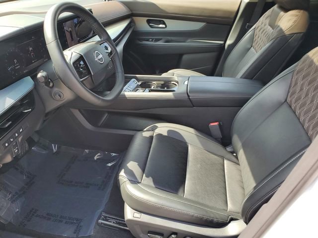 Certified 2025 Nissan Murano Platinum w/ Cargo Package AWD/4WD image 15