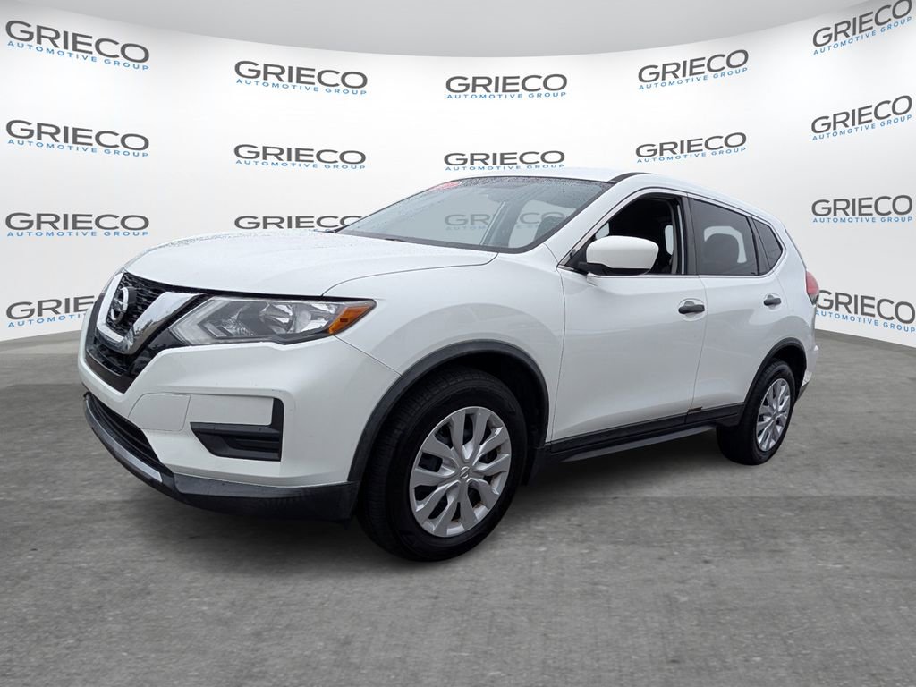 Used 2017 Nissan Rogue S image 3