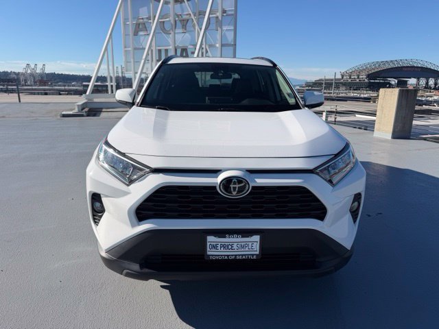 Used 2020 Toyota RAV4 XLE Premium FWD image 8