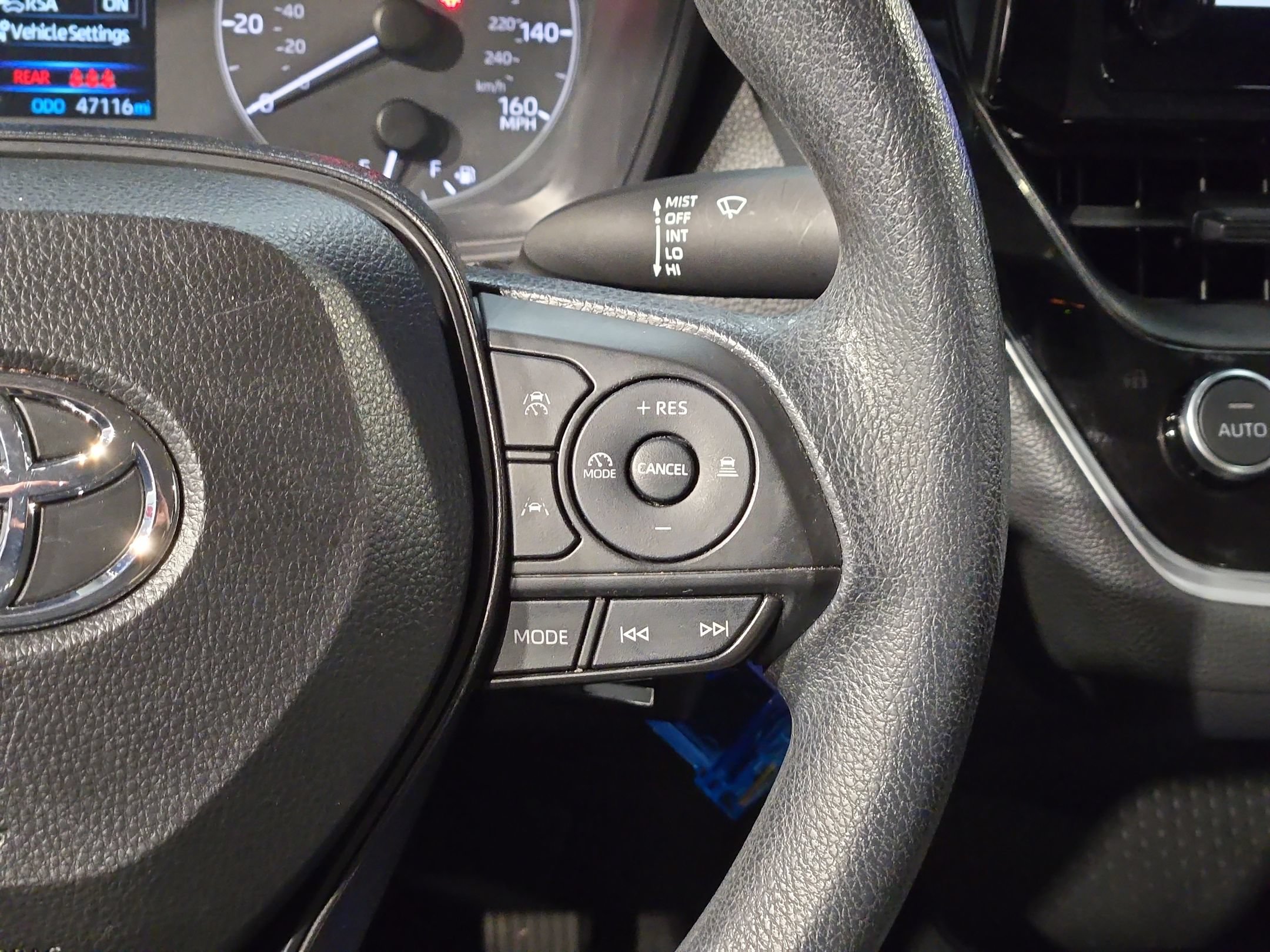 Used 2024 Toyota Corolla LE FWD image 27