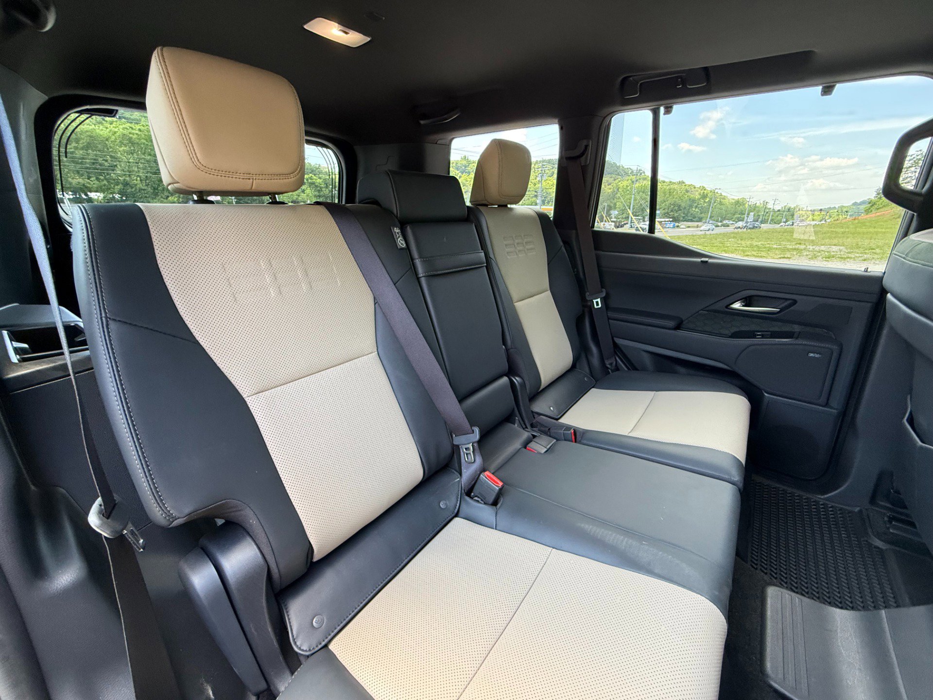 Used 2024 Lexus GX 550 AWD/4WD image 22