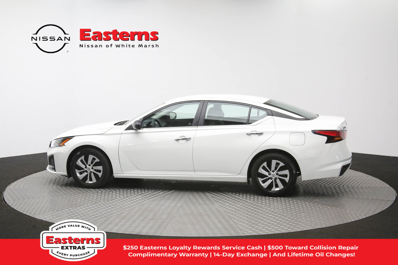 Used 2024 Nissan Altima 2.5 S FWD image 59