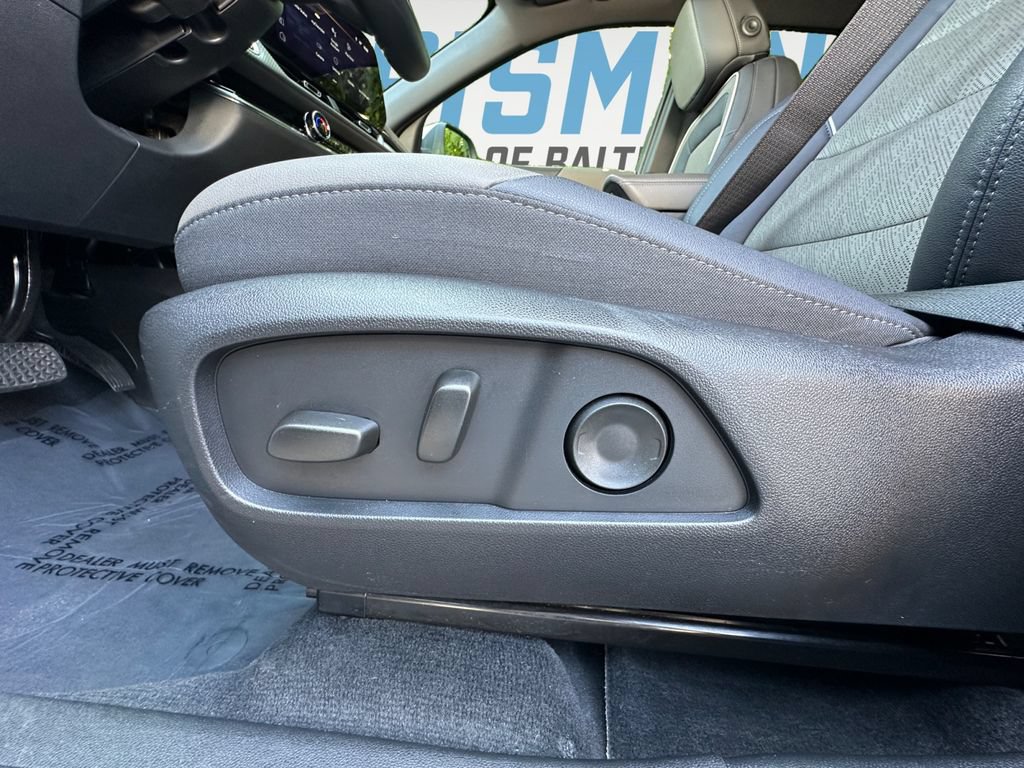 Used 2026 Chevrolet Equinox LT w/ Convenience Package II AWD/4WD image 17