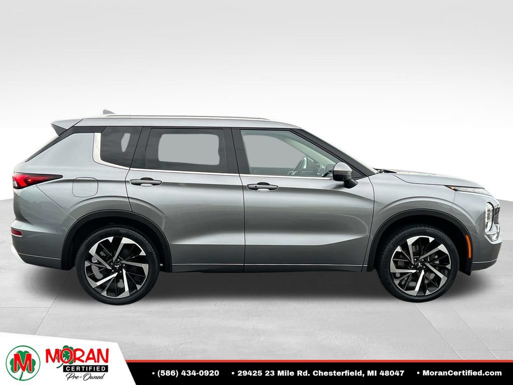 Used 2024 Mitsubishi Outlander SEL FWD image 6