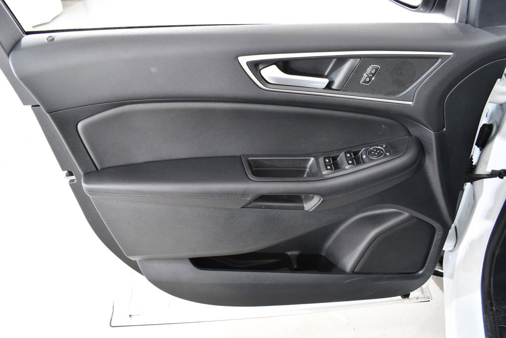 Used 2022 Ford Edge SEL w/ Convenience Package image 25