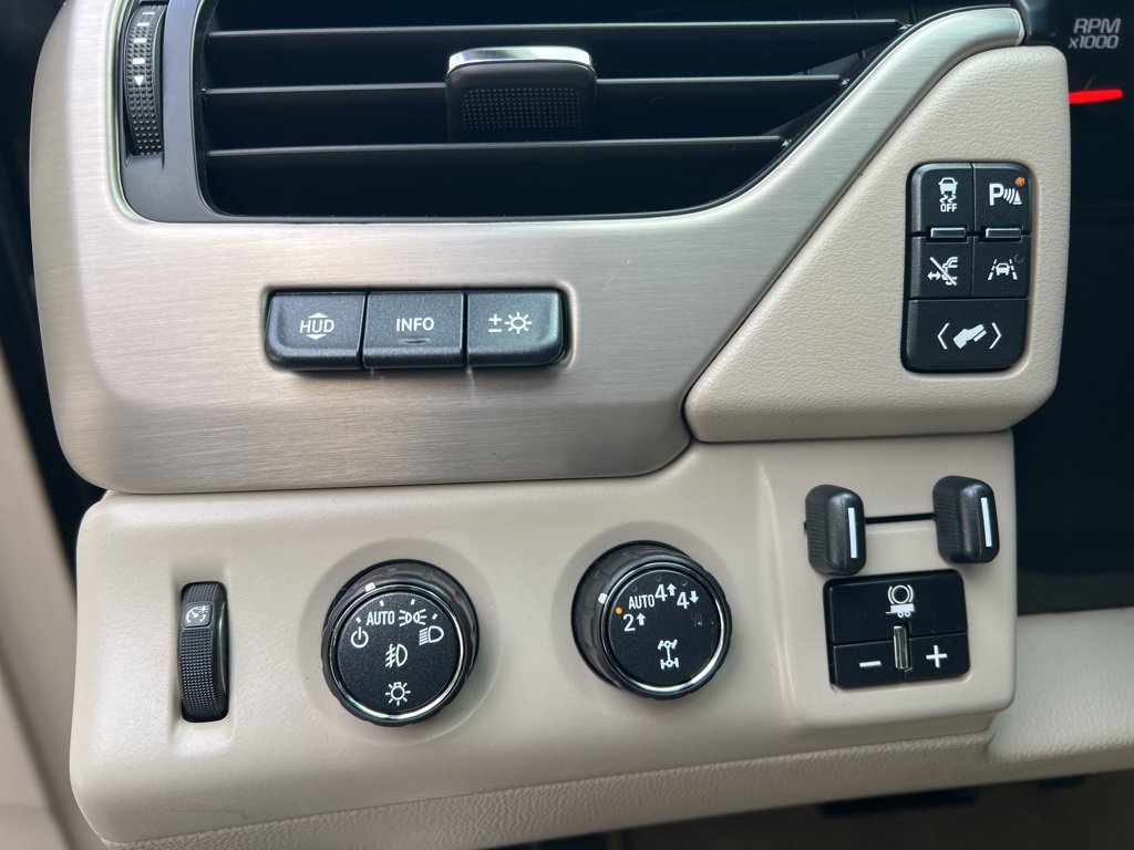 Used 2019 GMC Yukon Denali w/ Denali Ultimate Package image 13