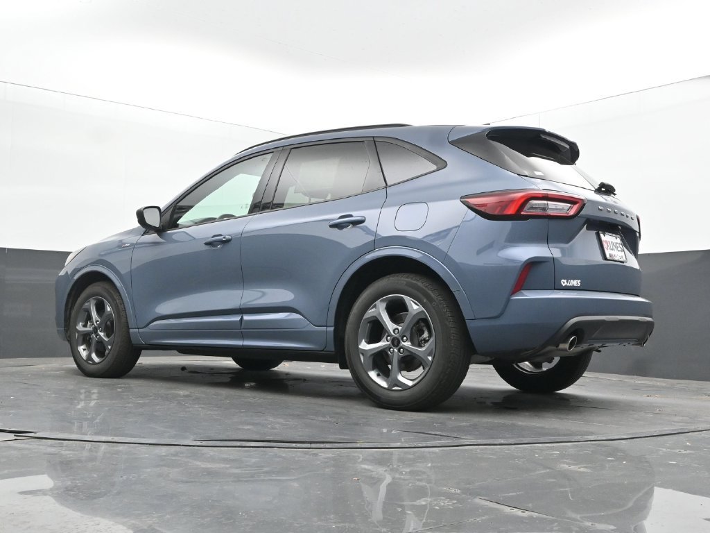 Used 2024 Ford Escape ST-Line w/ Cold Weather Package FWD image 49