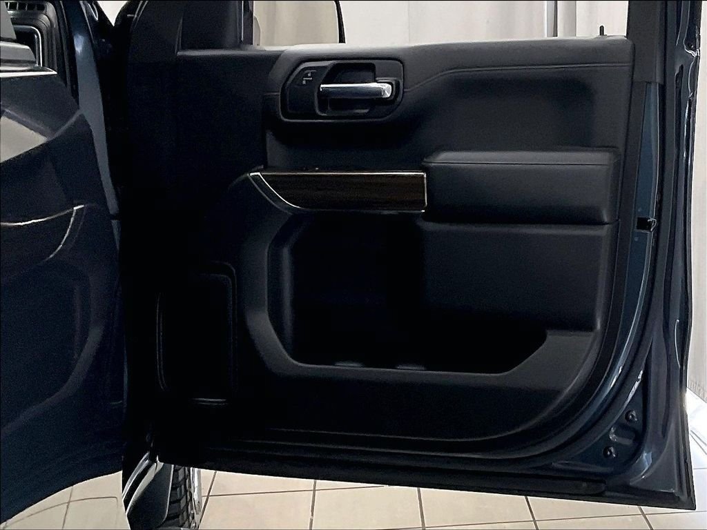 Used 2020 Chevrolet Silverado 1500 RST AWD/4WD image 12