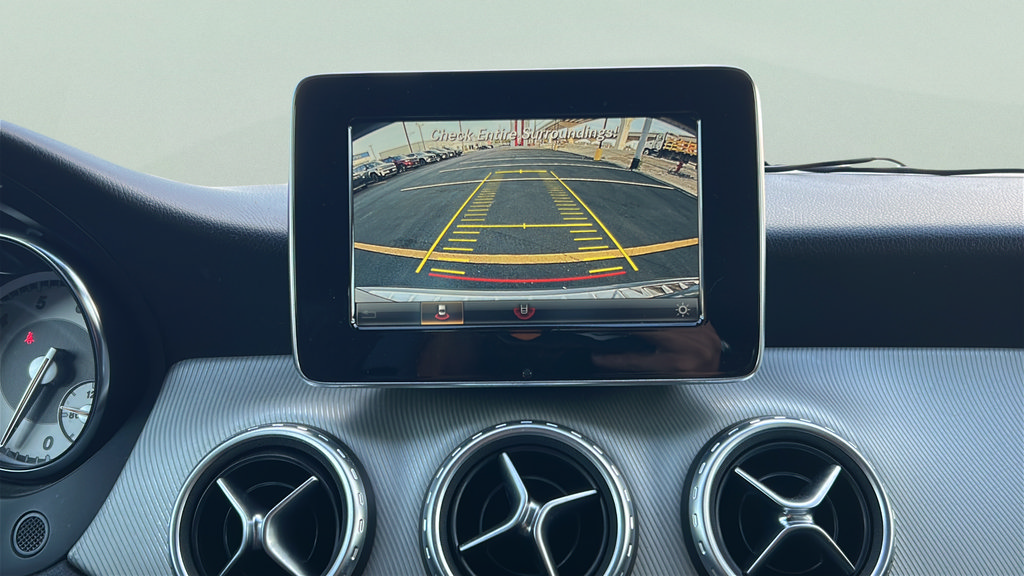 Used 2016 Mercedes-Benz GLA 250 image 30