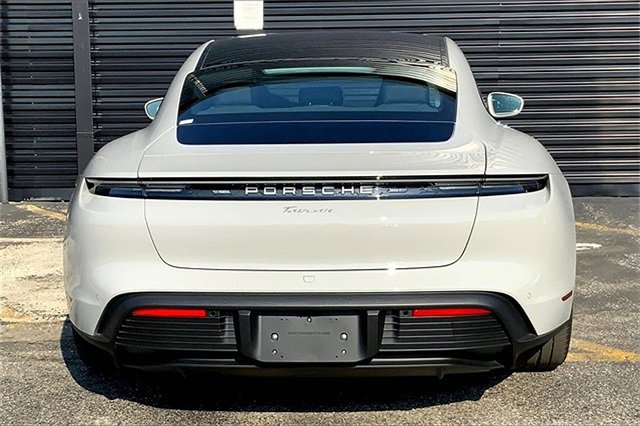 New 2025 Porsche Taycan image 9