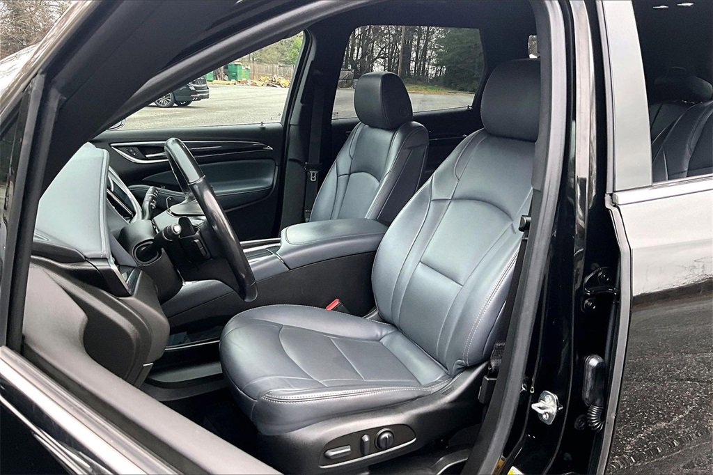 Certified 2022 Buick Enclave Essence w/ Experience Buick Package image 19