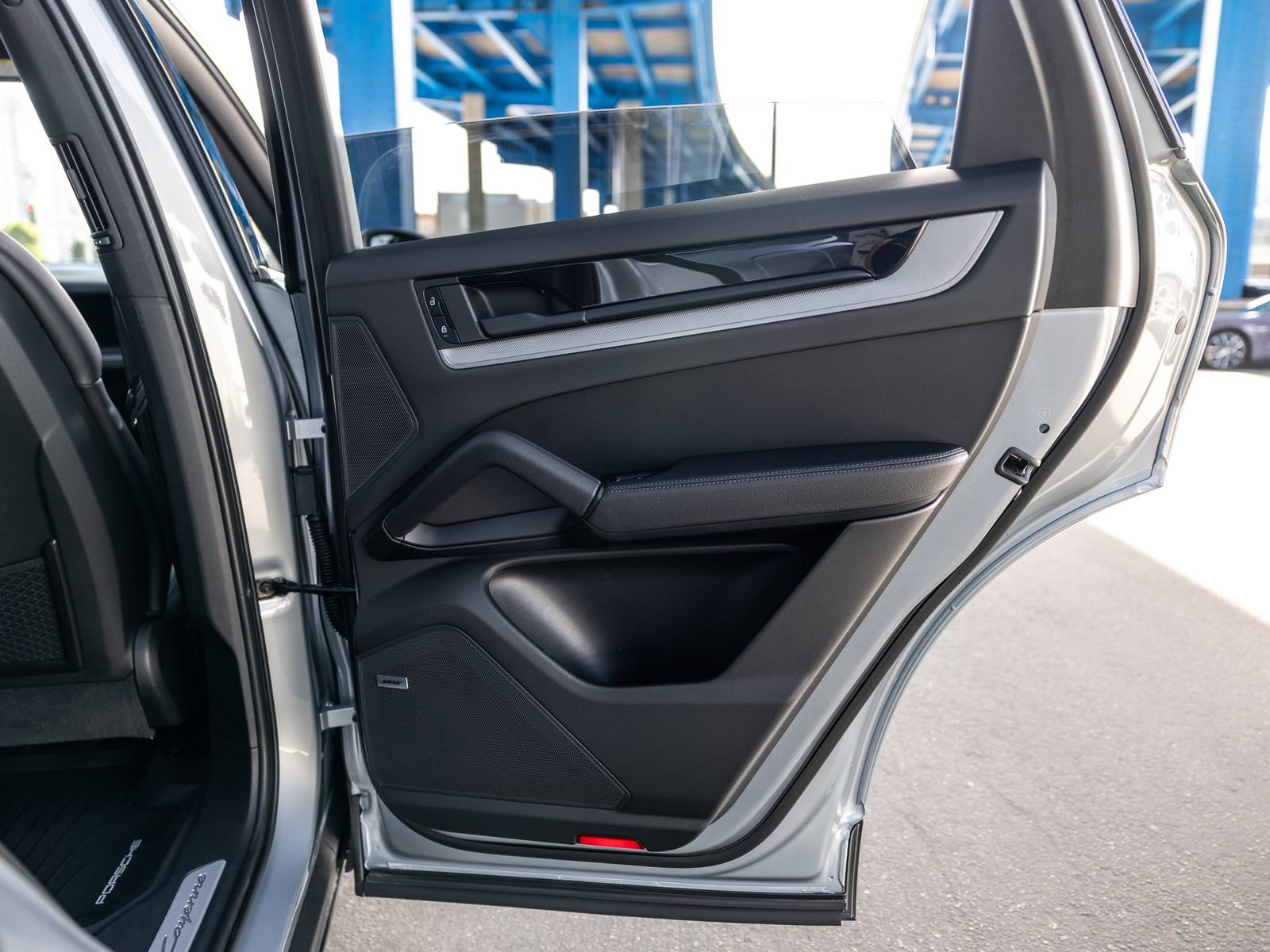 Certified 2025 Porsche Cayenne image 42