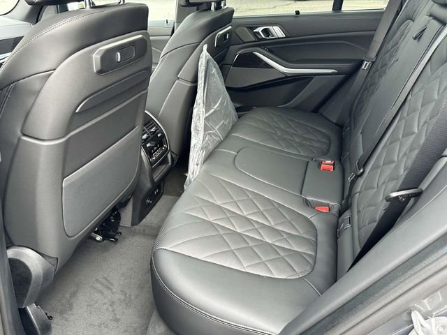 New 2026 BMW X5 M60i image 8