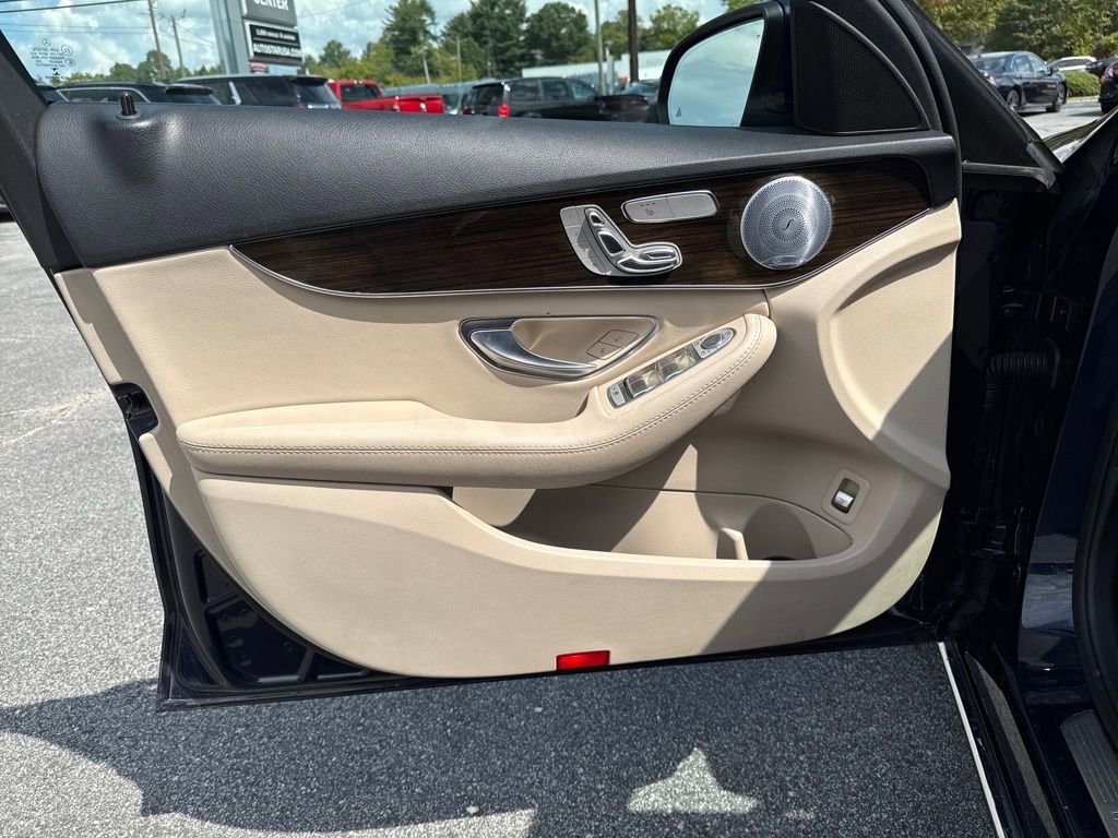 Used 2018 Mercedes-Benz C 300 4MATIC Sedan image 14