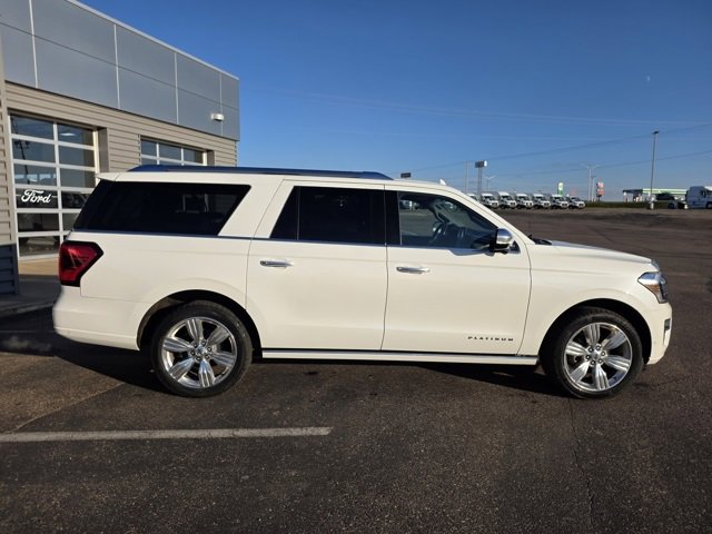Used 2022 Ford Expedition Max Platinum image 6