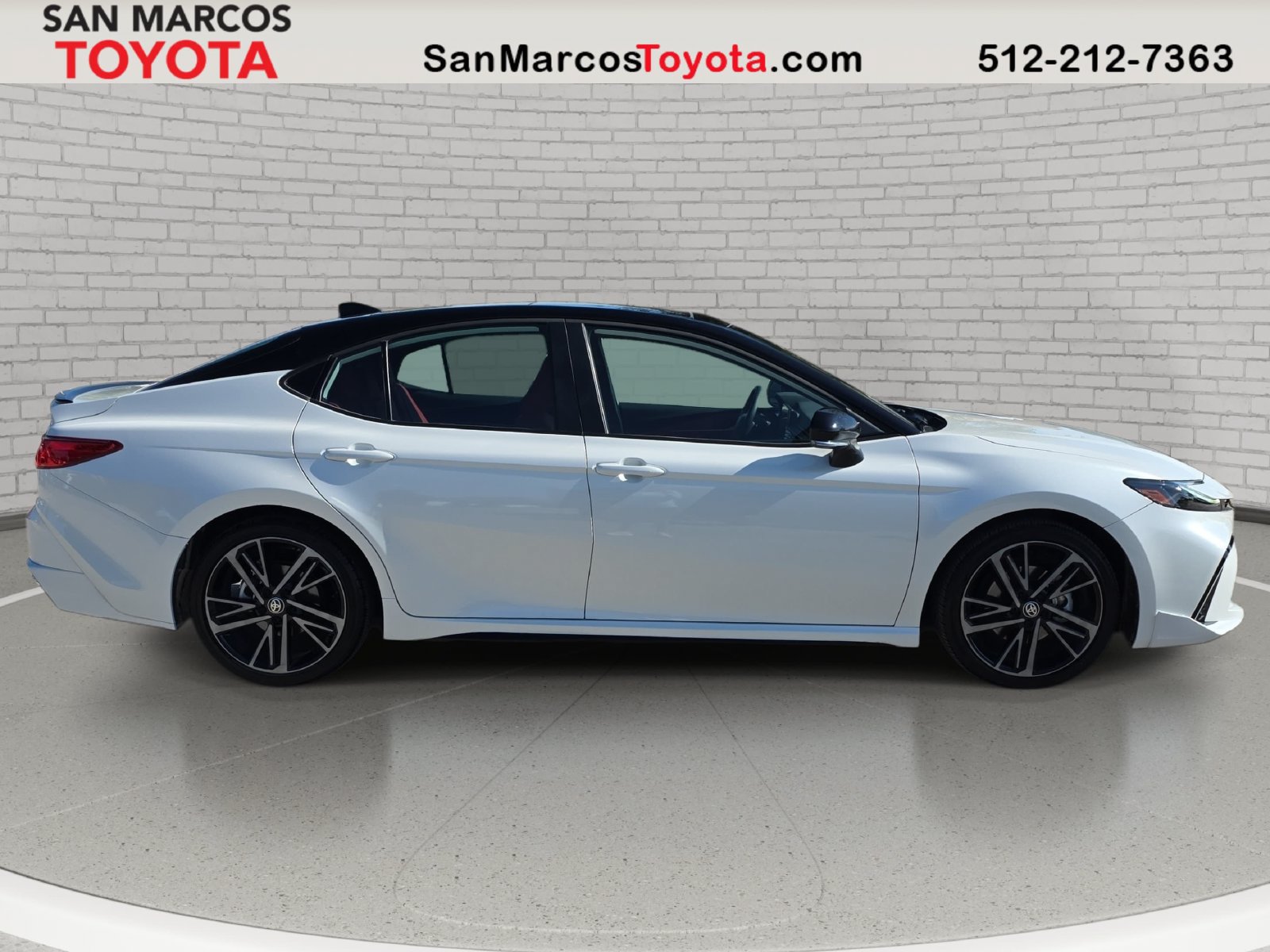 Used 2026 Toyota Camry XSE w/ Premium Package FWD image 5