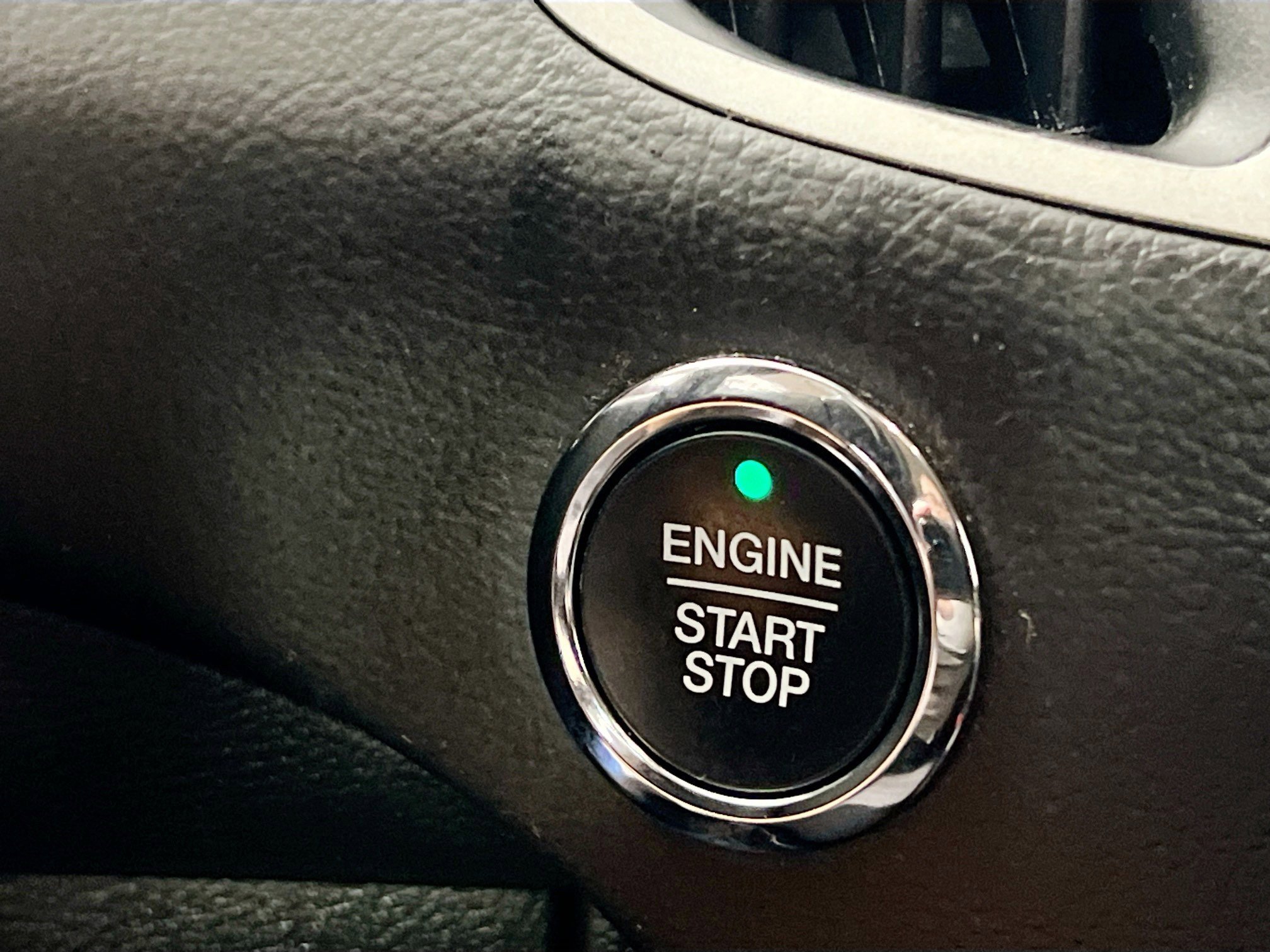 Used 2022 Ford Edge SE image 24