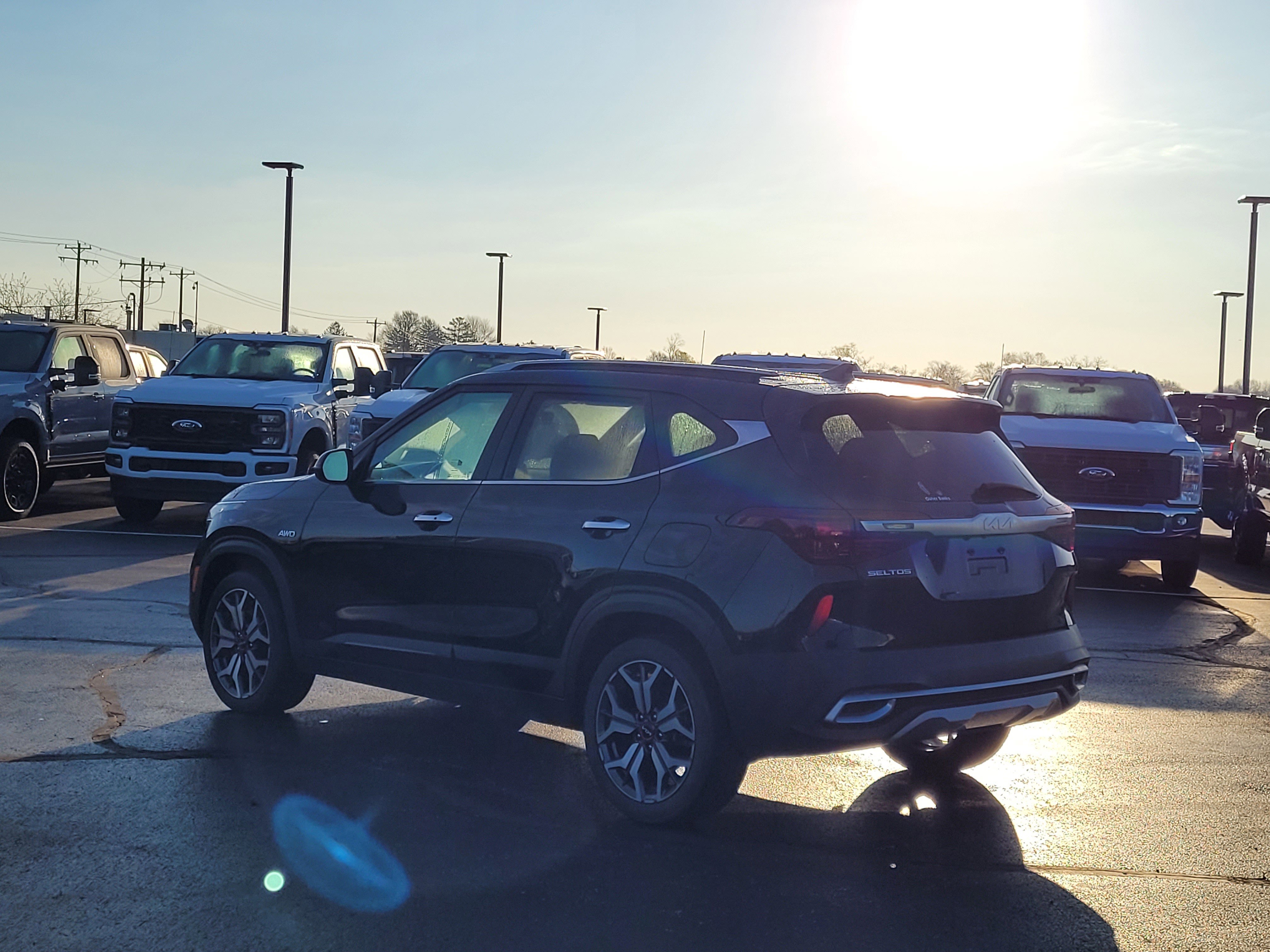 Used 2022 Kia Seltos SX w/ Sunroof Package image 6