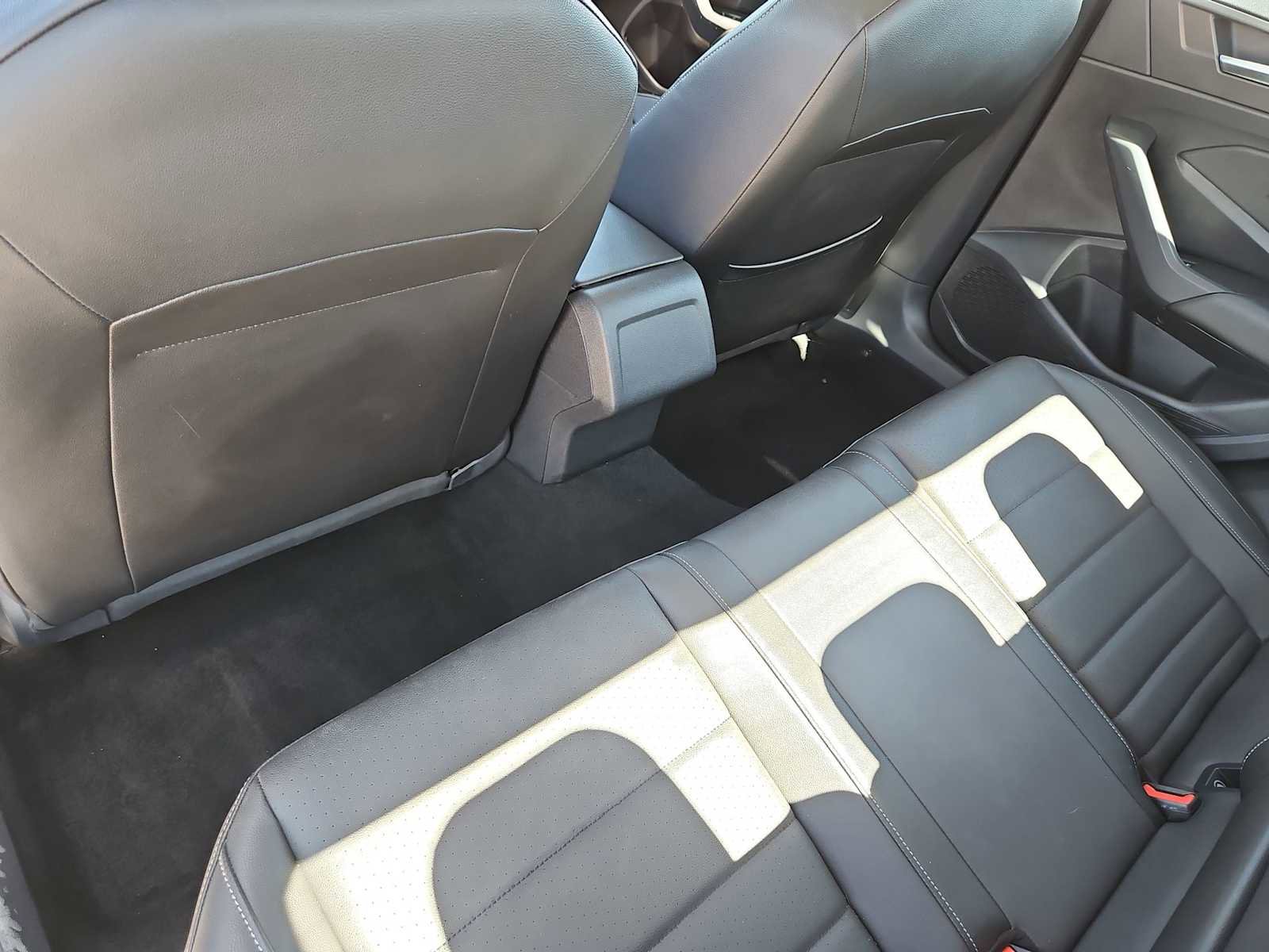 Used 2021 Volkswagen Jetta SE image 18