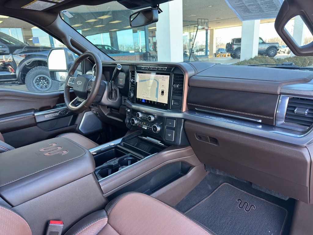Used 2024 Ford F350 King Ranch image 37