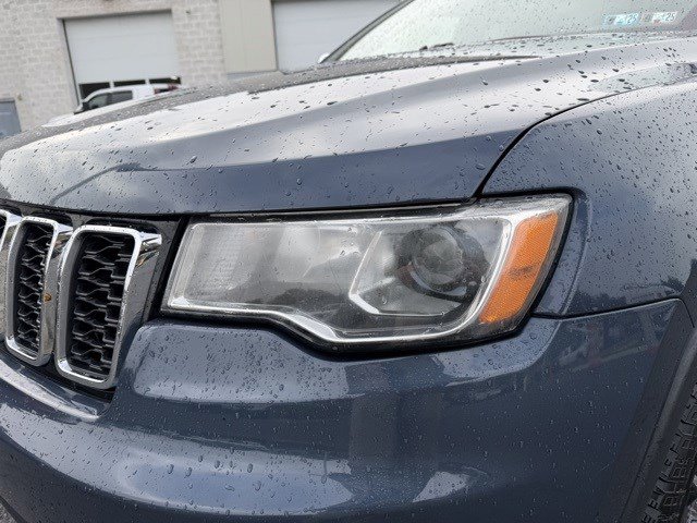 Used 2019 Jeep Grand Cherokee Limited w/ Trailer Tow Group IV image 12