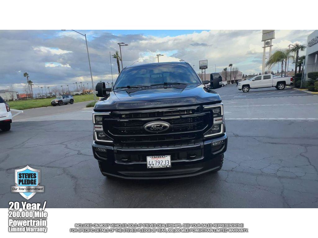 Used 2022 Ford F250 Lariat w/ Black Appearance Package image 3