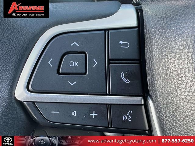 Used 2024 Toyota Grand Highlander XLE AWD/4WD image 27