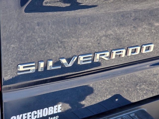 Used 2023 Chevrolet Silverado 1500 RST AWD/4WD image 14