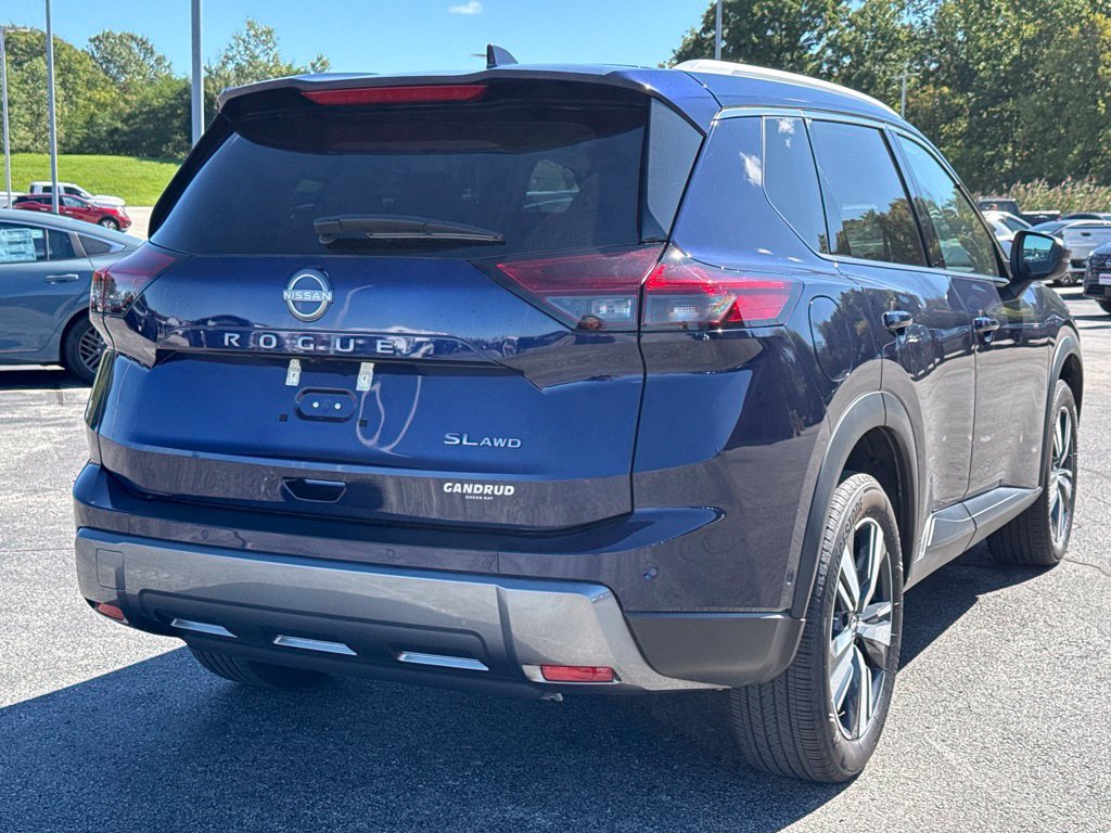 Certified 2026 Nissan Rogue SL AWD/4WD image 33