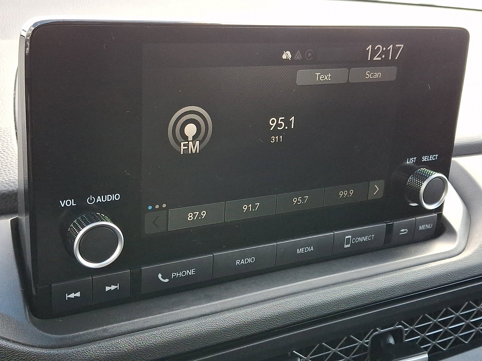 Certified 2024 Honda Accord EX image 17