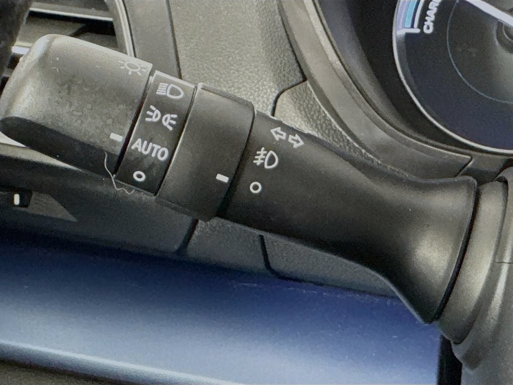Used 2019 Subaru Crosstrek Hybrid w/ Moonroof Package w/Navigation AWD/4WD image 12