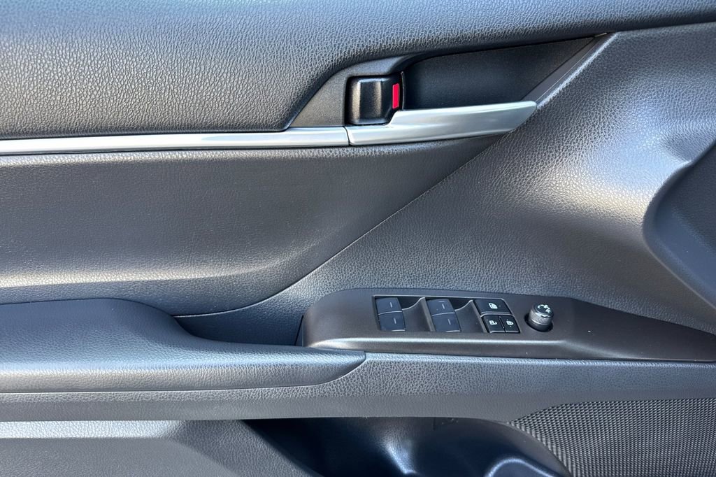 Certified 2023 Toyota Camry SE w/ Blackout Package (TMS) image 10