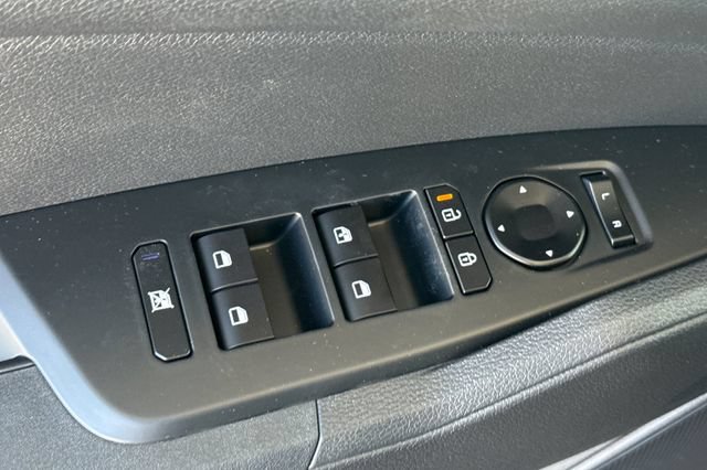 New 2027 Kia Sportage LX FWD image 13