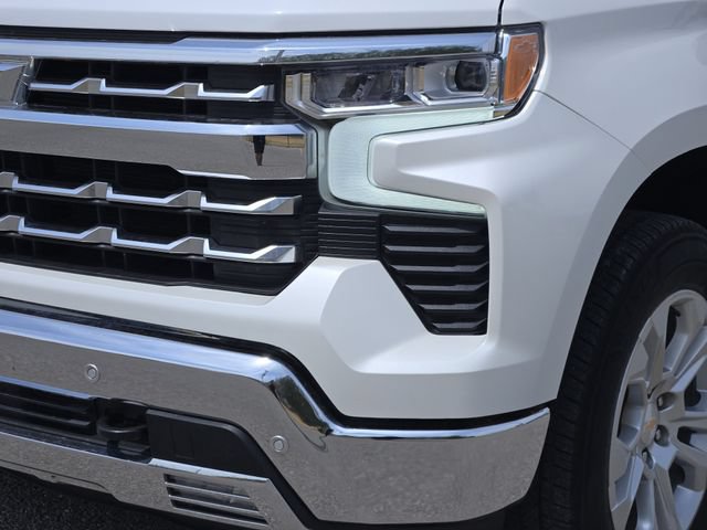 Used 2025 Chevrolet Silverado 1500 LTZ w/ LTZ Premium Package AWD/4WD image 10