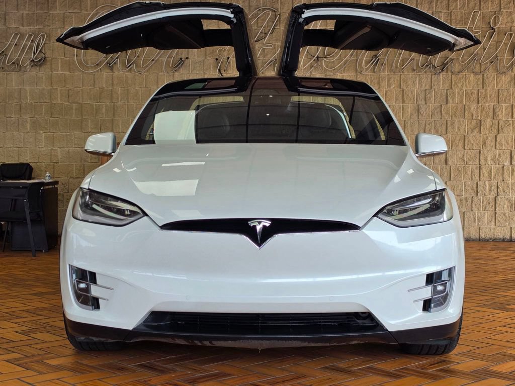 Used 2020 Tesla Model X Long Range AWD/4WD image 3