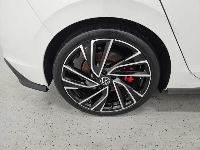 Used 2023 Volkswagen GTI SE FWD image 7