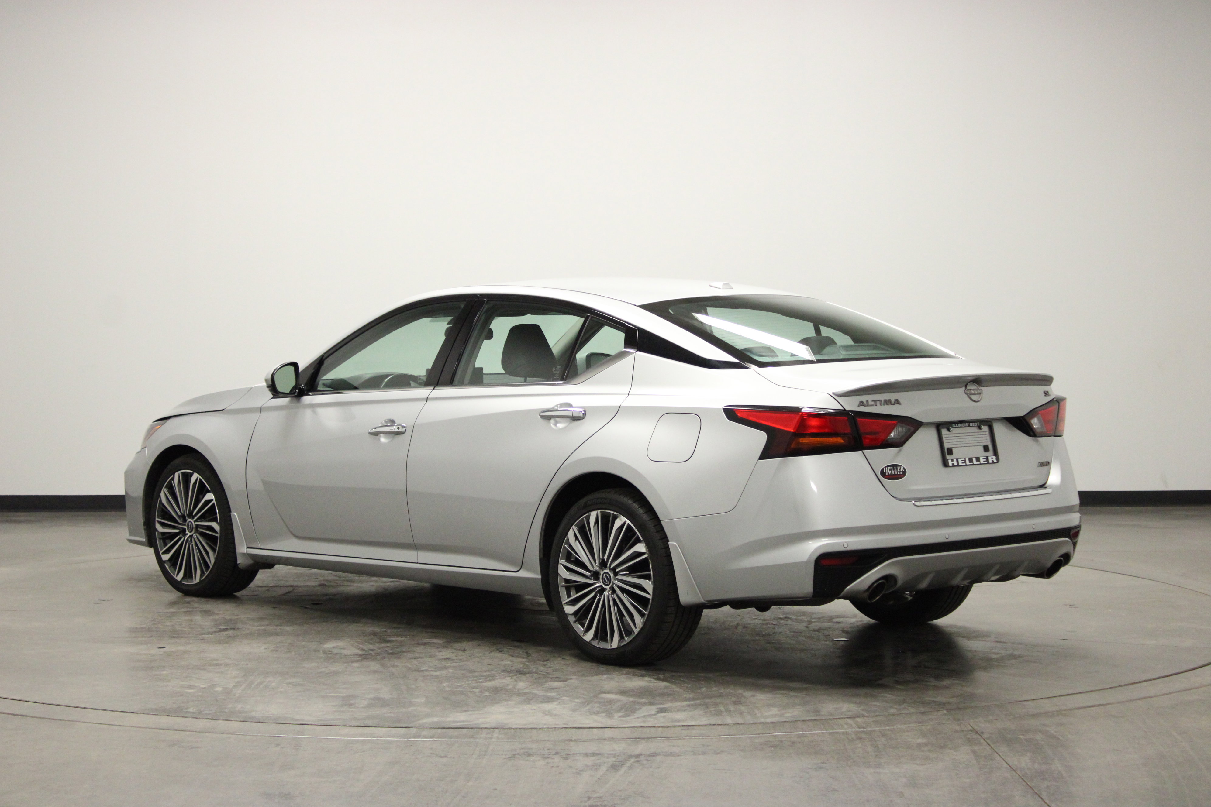 Used 2023 Nissan Altima 2.5 SL image 6