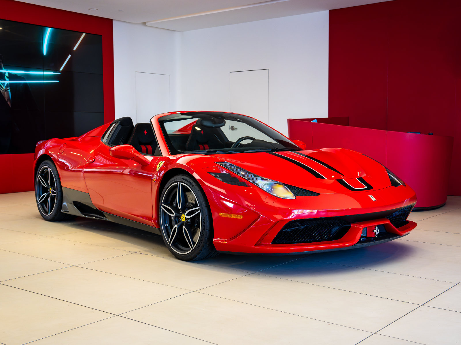 Used 2015 Ferrari 458 Speciale A RWD image 1