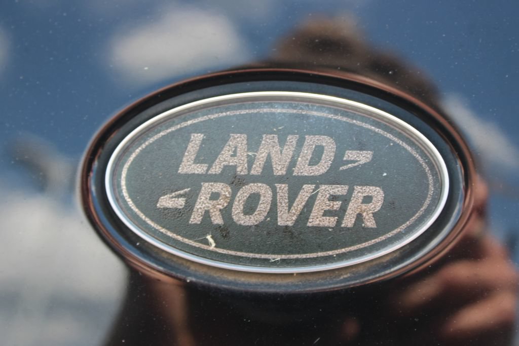 Used 2019 Land Rover Discovery SE AWD/4WD image 14