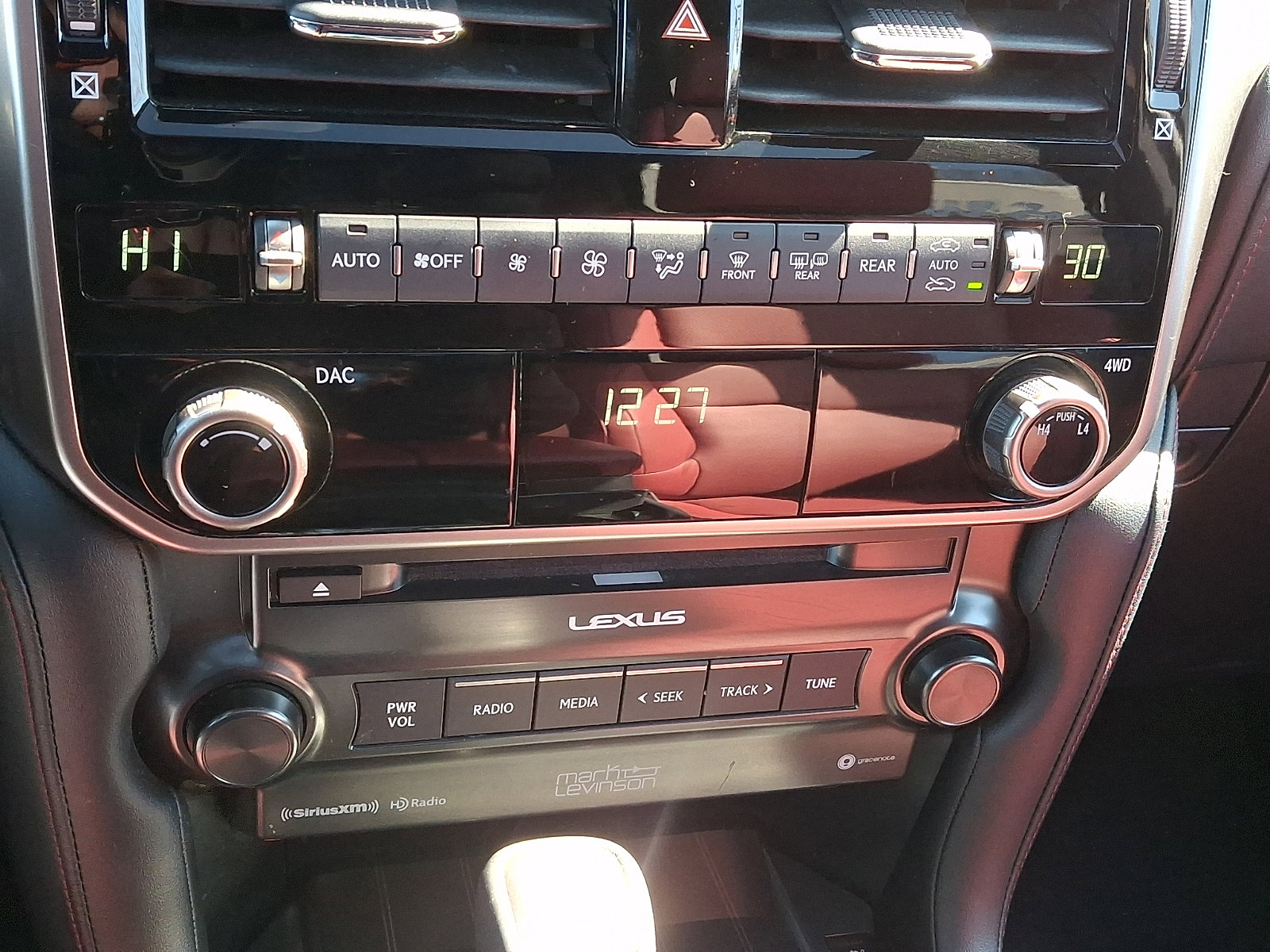 Used 2022 Lexus GX 460 Premium w/ Premium Plus Package image 15