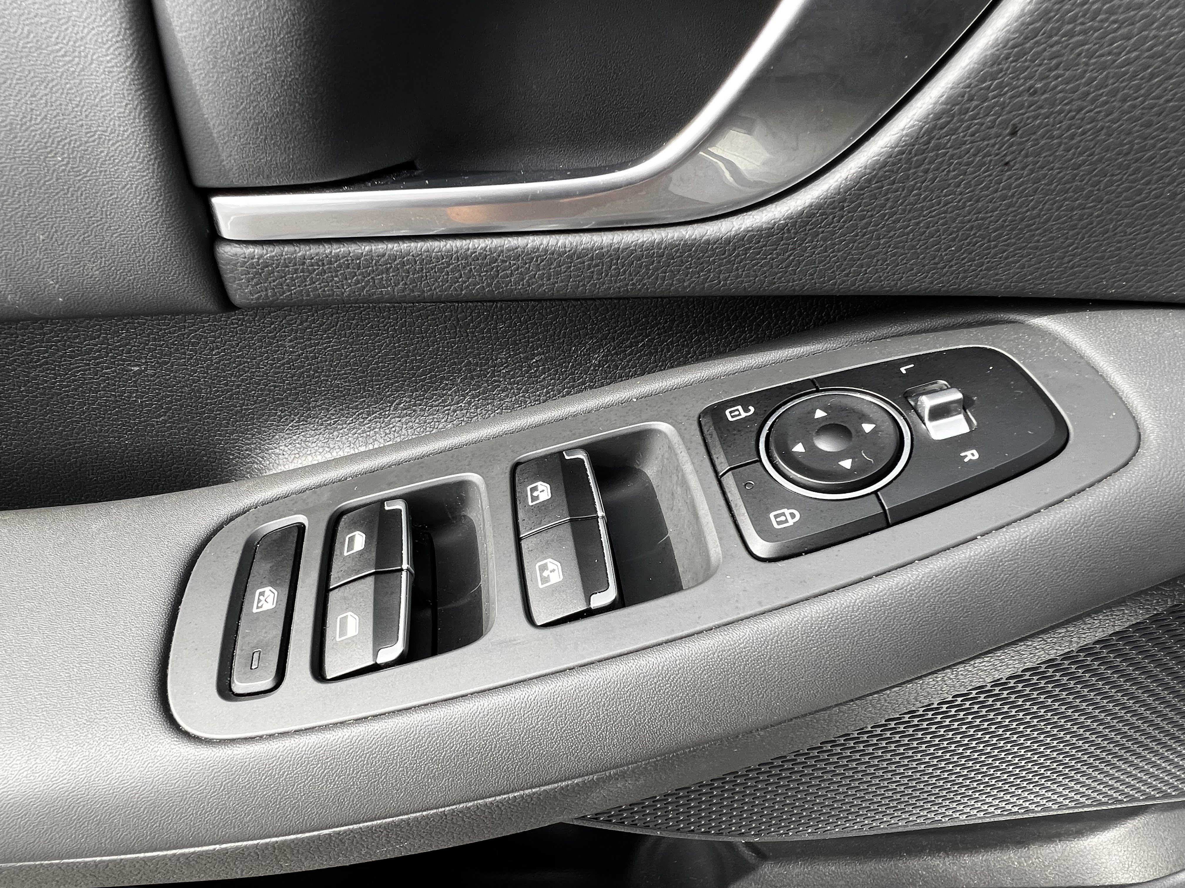 Used 2021 Hyundai Sonata SEL FWD image 14