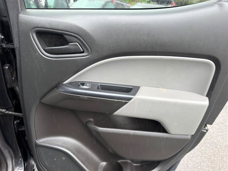 Used 2022 Chevrolet Colorado W/T AWD/4WD image 16