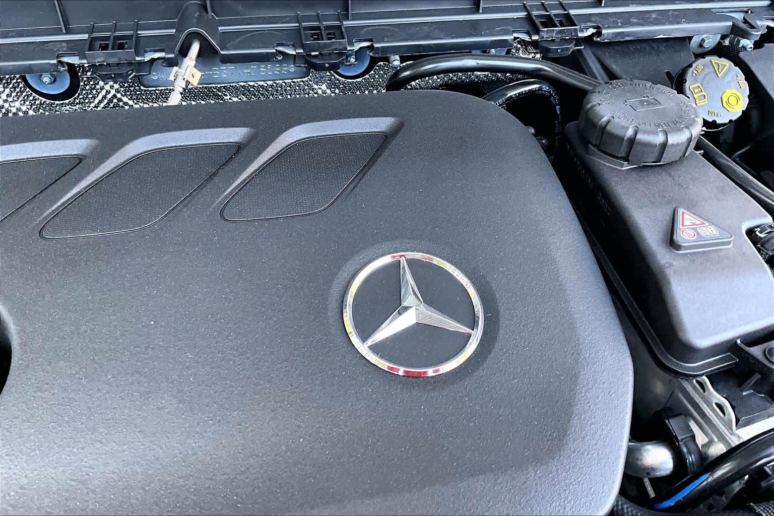 New 2026 Mercedes-Benz GLB 250 4MATIC image 16