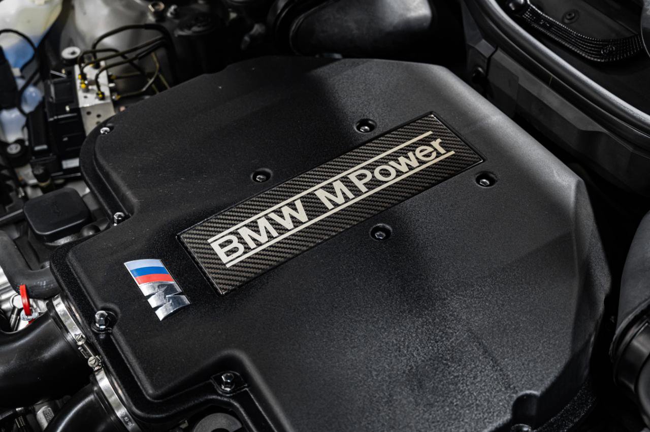 Used 2003 BMW M5 image 37