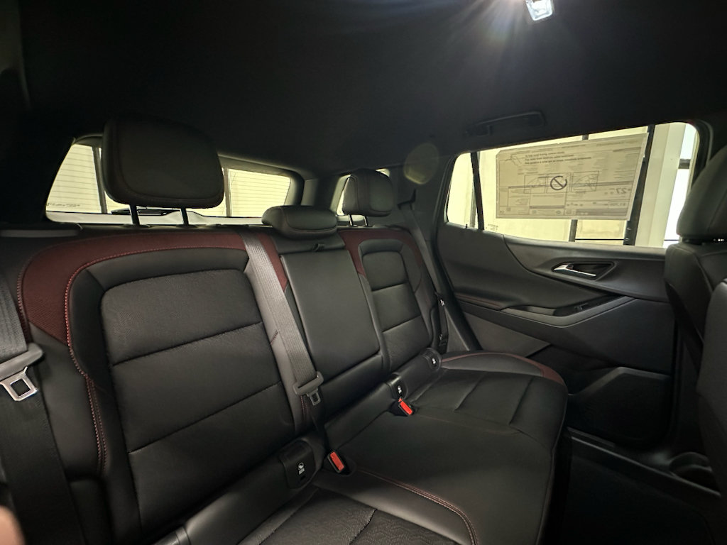 New 2027 Chevrolet Equinox RS w/ Convenience Package III FWD image 19