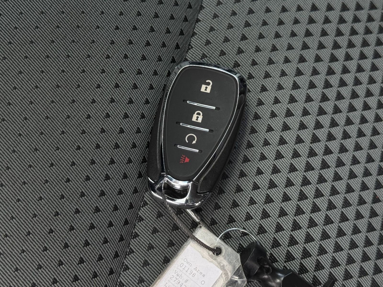 Used 2025 Chevrolet Trax LT FWD image 24