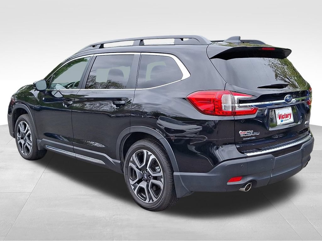 Used 2025 Subaru Ascent Limited AWD/4WD image 4