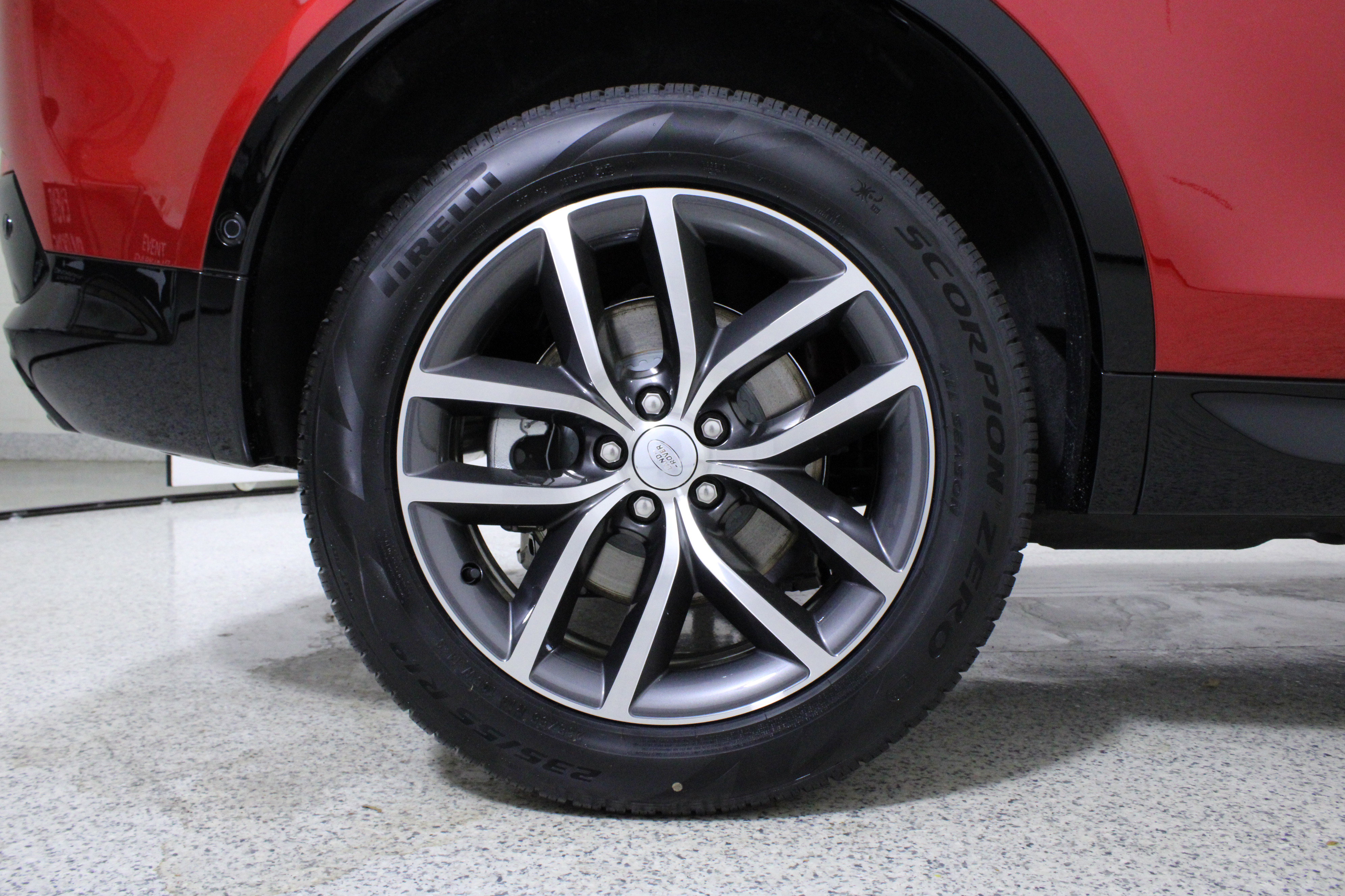 New 2026 Land Rover Discovery Sport Landmark AWD/4WD image 8